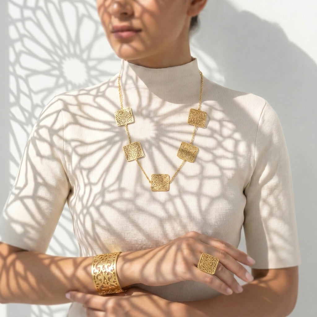 Golden Arabesque Squares Set